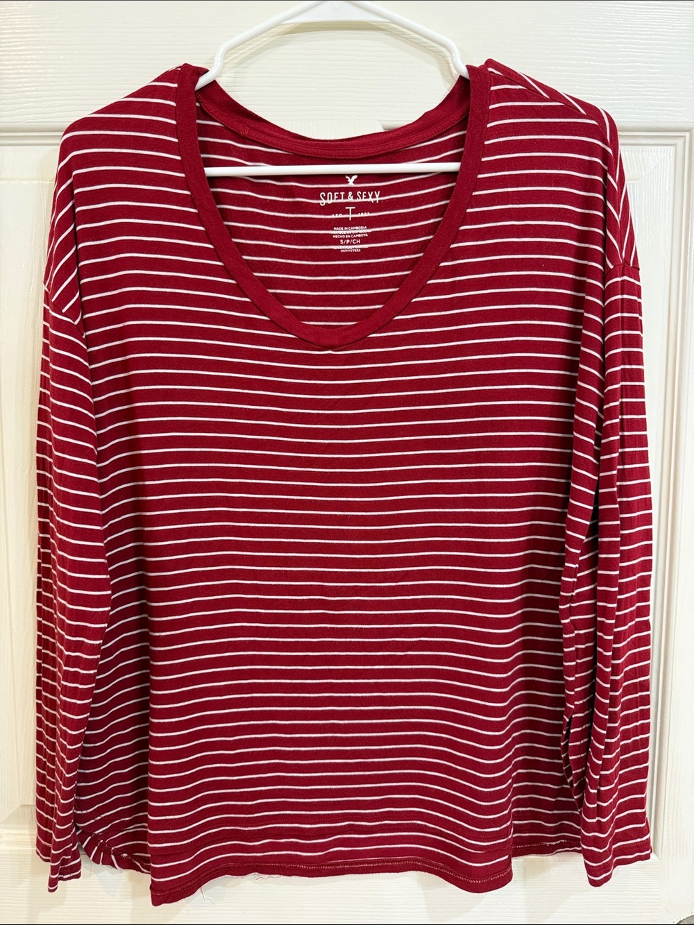 American Eagle Outfitters Red and White Striped Long-Sleeve Tee